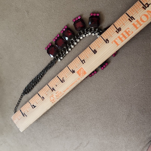 ❤3/$10 Statement Chain and Stone Necklace - Picture 4 of 5